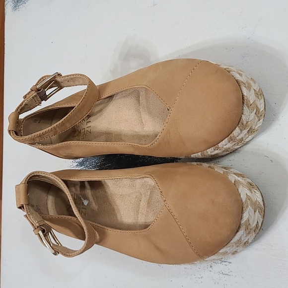 Naturalizer Talia Womens Espadrilles Shoes Caramel Leather Ankle Straps 8W GUC - Picture 4 of 15